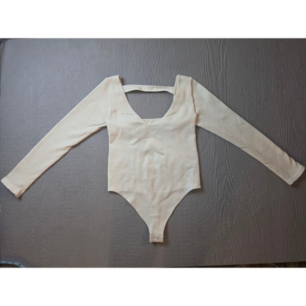 Anthropologie Cream Ribbed Long Sleeve V-Neck Bodysuit Off White